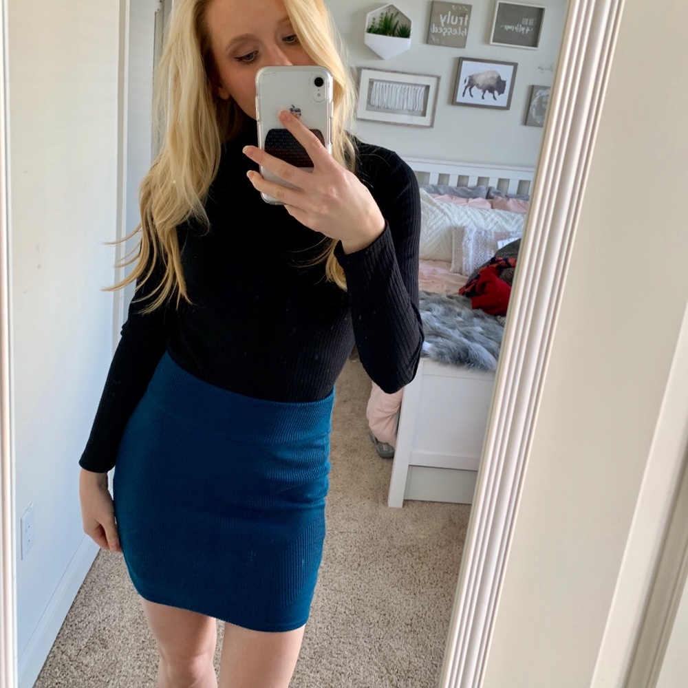 Teal stretchy pull on skirt